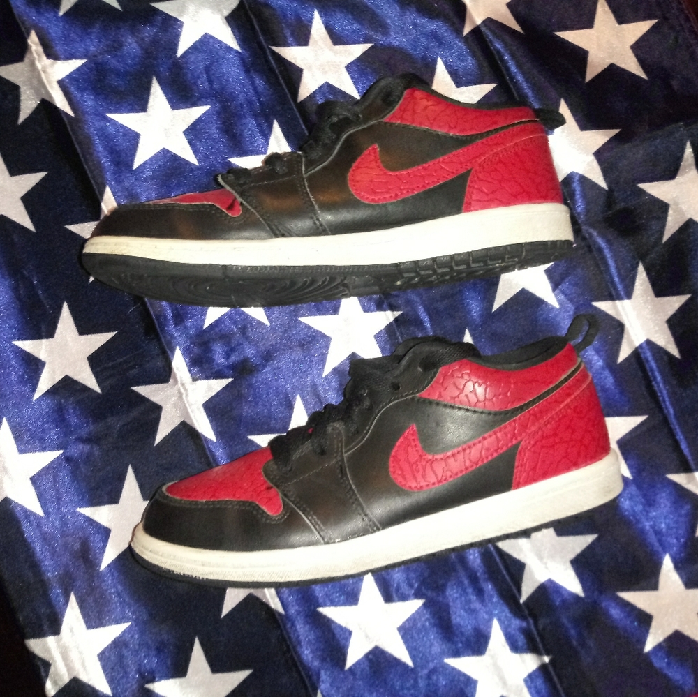 Retro Air Jordans size Youth 3 👍 Amazing shape